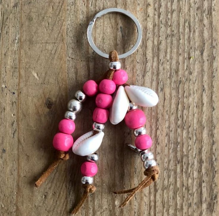 Pink keychain with shells